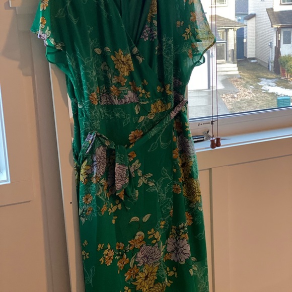 Green and yellow summer sleeveless dress. Never worn - Picture 2 of 5